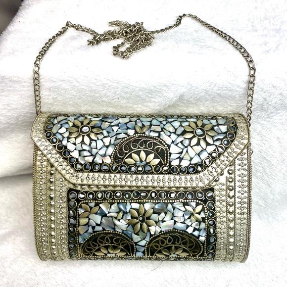Vintage Mosaic Silver and Mother of Pearl Clutch with Chain Strap - Picture 9 of 9